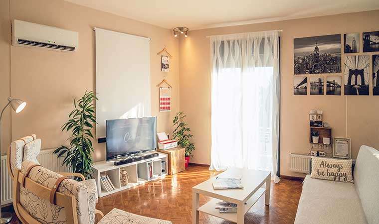 Wel Decorate Office Space